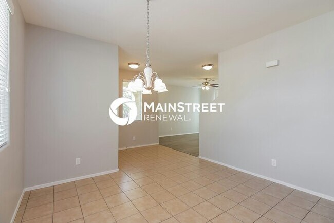 Building Photo - 3 Bedroom Pet-Friendly Home in Phoenix, AZ with Main Street Renewal