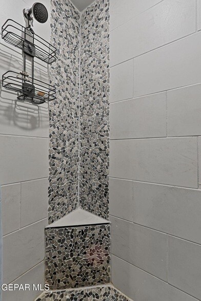 Building Photo - 824 Paseo Solar Dr