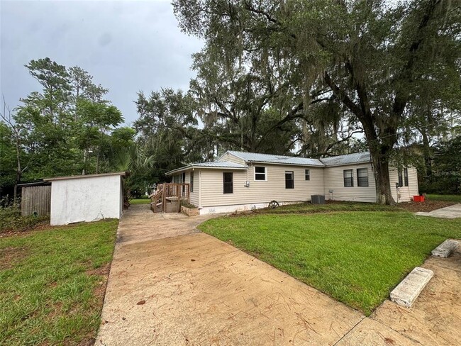 Building Photo - 4025 SW 20th Dr