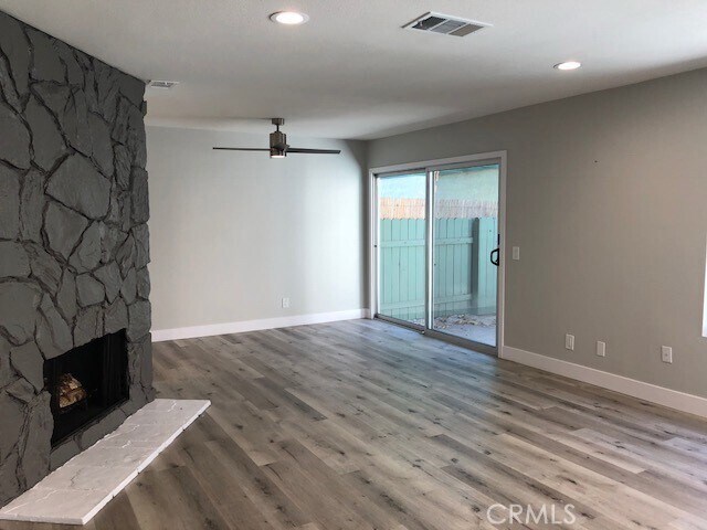 Building Photo - 9412 Shadowood Dr