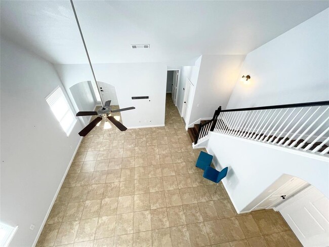 Building Photo - 26330 Longview Creek Dr