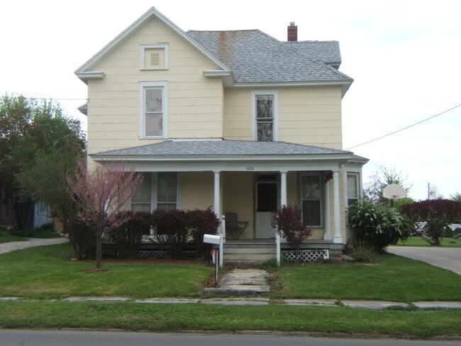 Primary Photo - 600 W 5th St