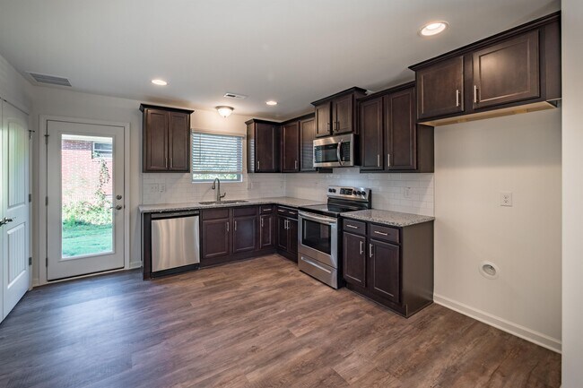 Building Photo - 510 Hobkirks Pl