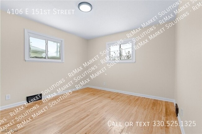Building Photo - 4106 E 151st St
