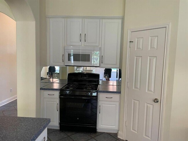 Building Photo - 5306 Chasewood Dr