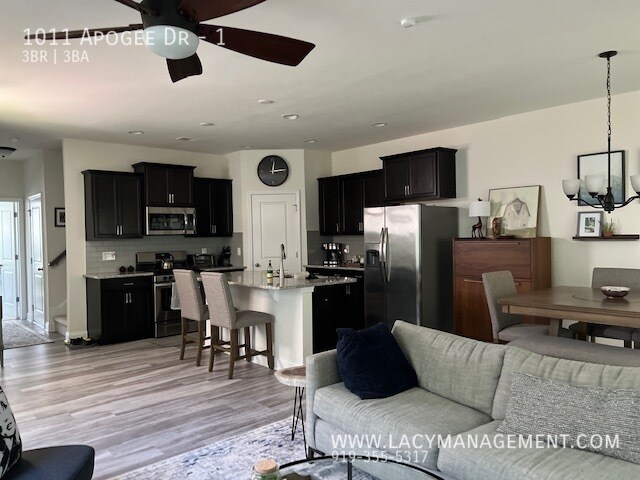 Building Photo - 1011 Apogee Dr