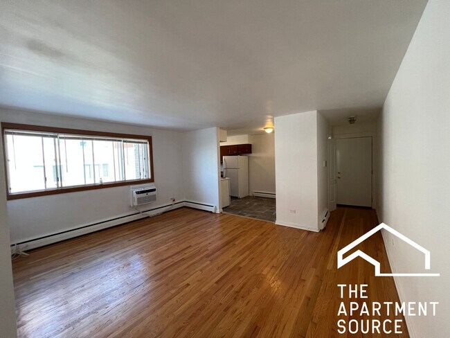 Building Photo - 1408 W Juneway Terrace