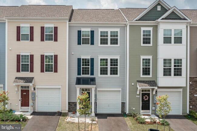Building Photo - 227 Schramm Lp