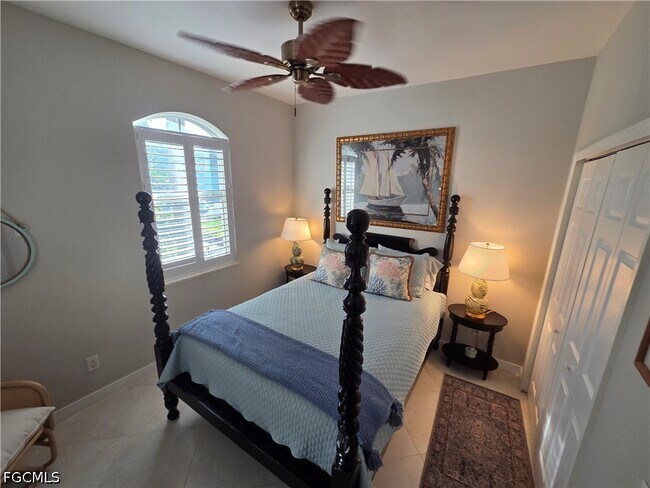 Building Photo - 10640 Camarelle Cir