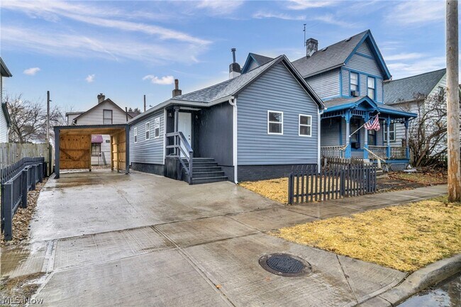 Building Photo - 2160 Fulton Rd