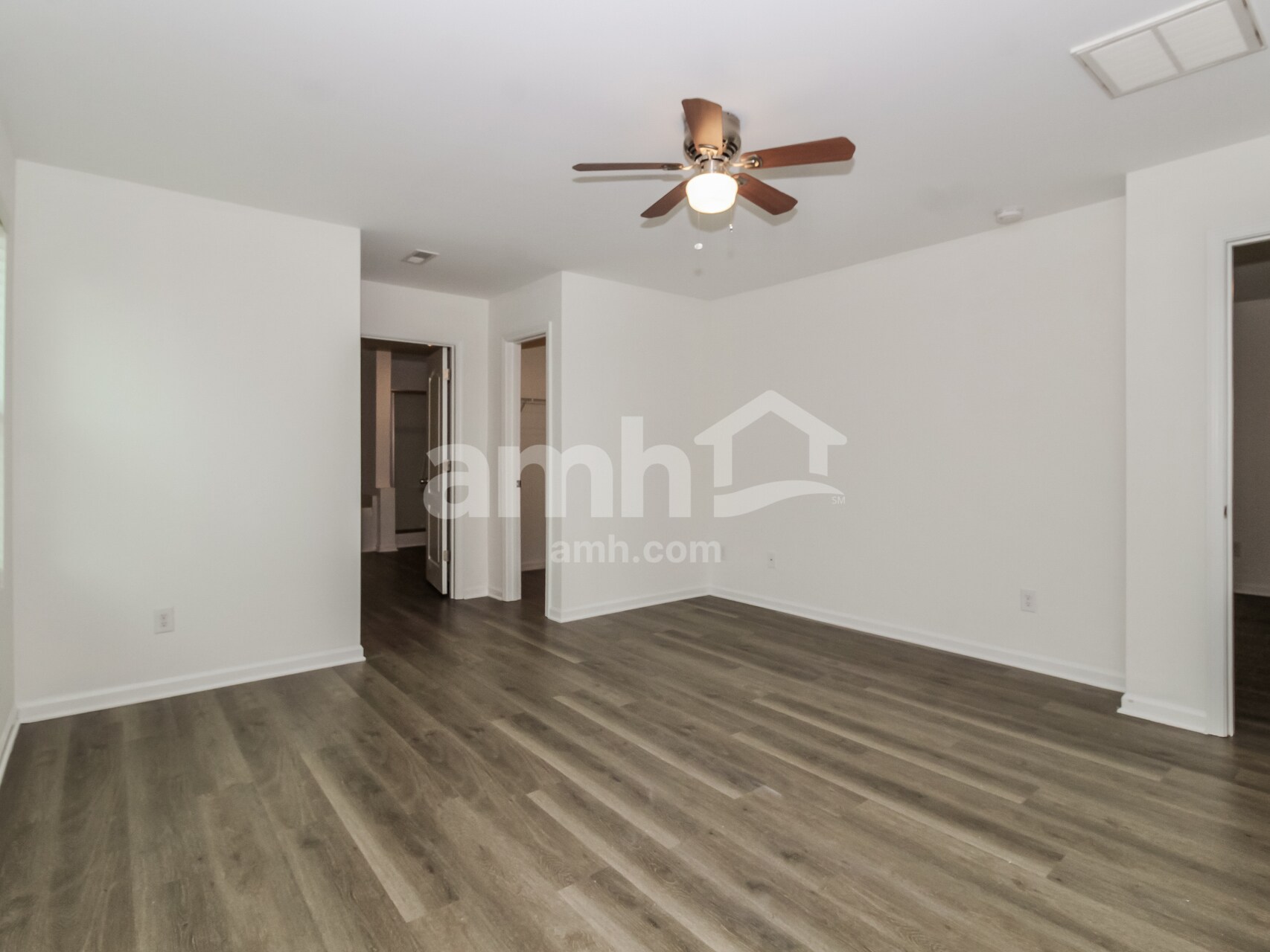 Building Photo - 7117 Spaniel Ct