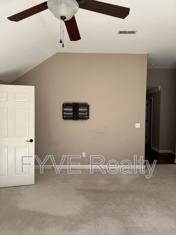 Building Photo - 1806 Raven Hill Ct