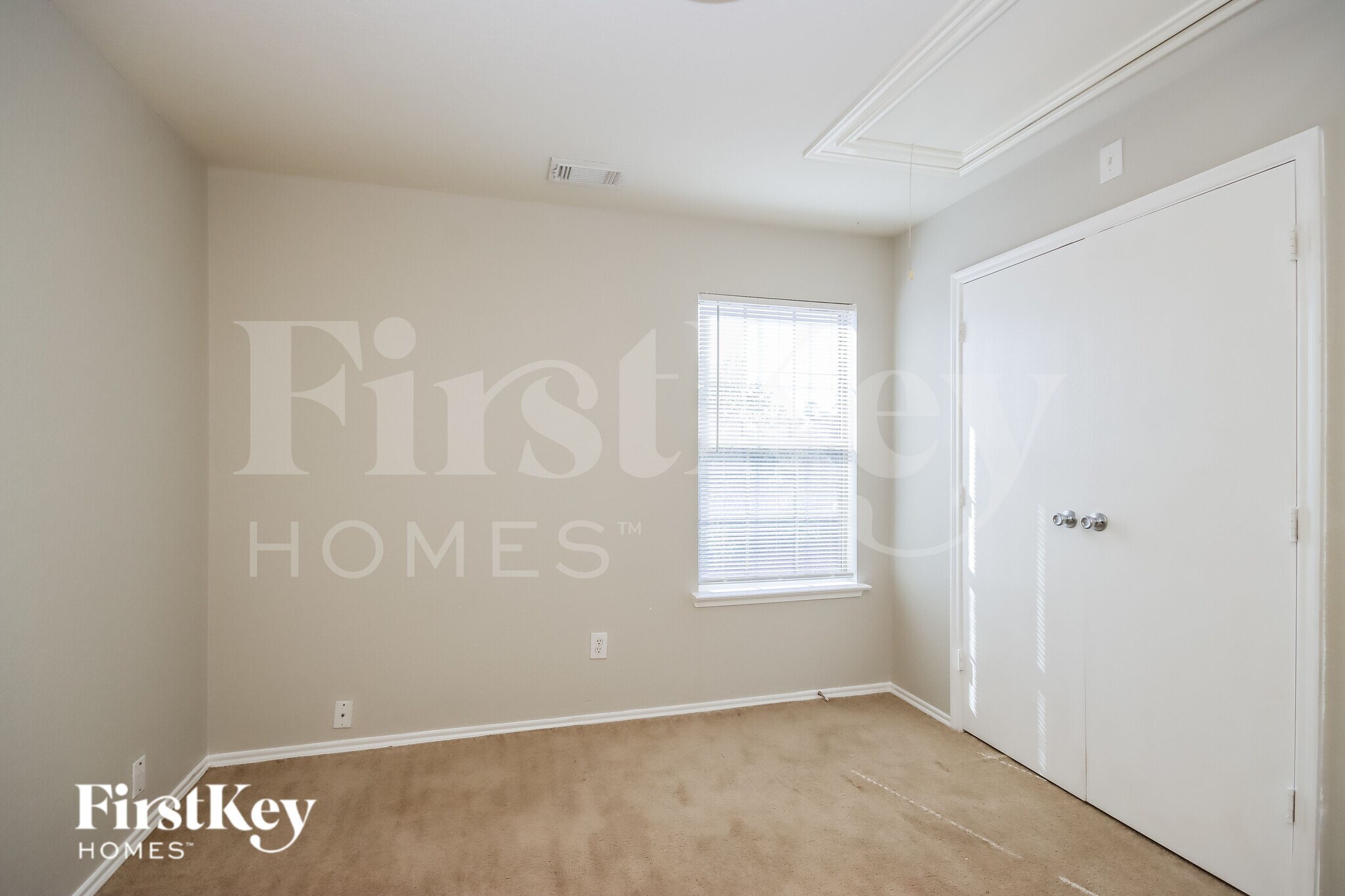 Building Photo - 6523 Fairbrook Park Ln