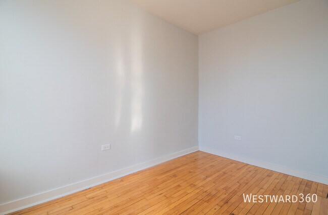Building Photo - 1141 S Francisco Ave