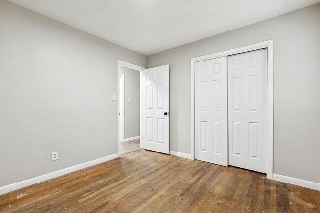 Building Photo - 9466 Phillip Ave