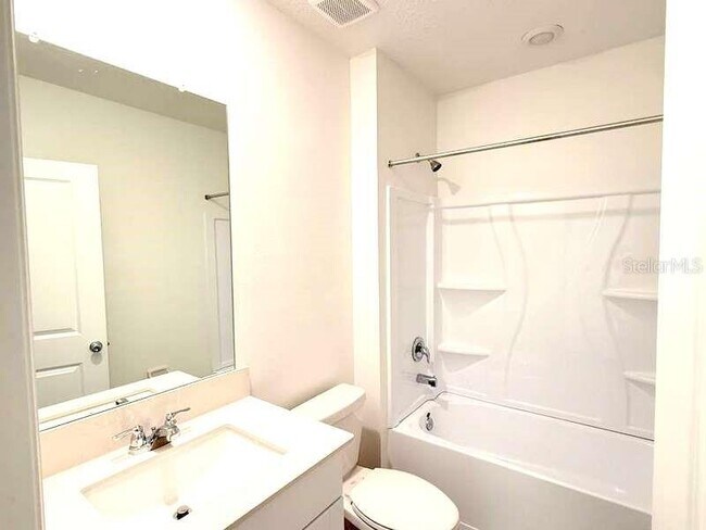 Building Photo - 12088 Brae Wy