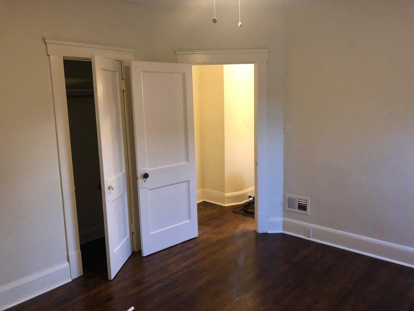 1 of 2 bedrooms - 1333 Belle Ave