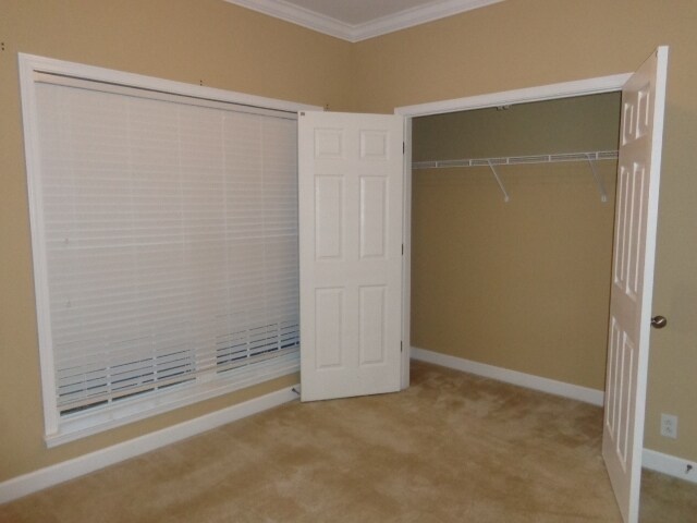 Building Photo - 5409 Sabin Ct