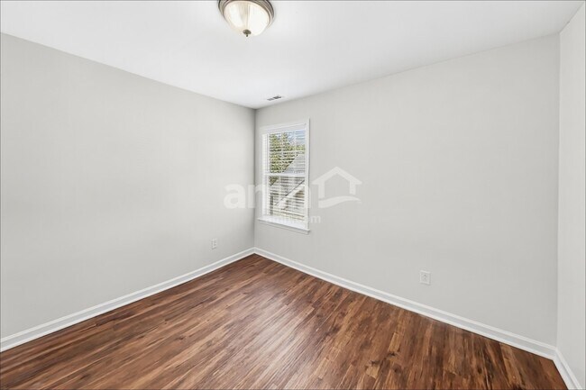 Building Photo - 1364 Saybrook Xing