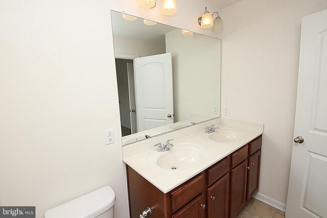 Building Photo - 185 Magellan Dr