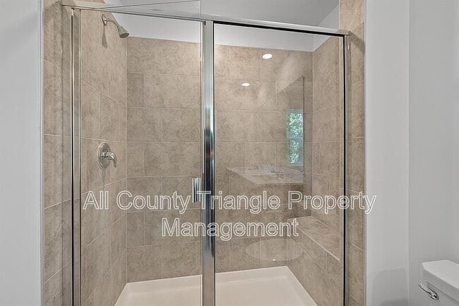 Building Photo - 3105 Vitner Dr