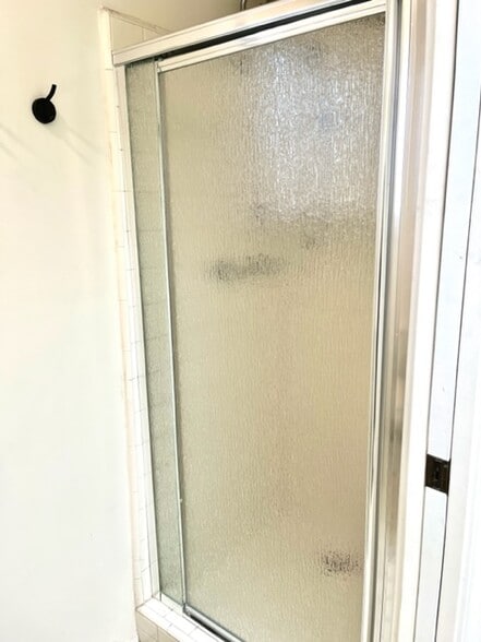 Primary Shower - 1115 S La Peer Dr