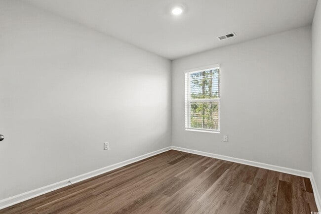 Building Photo - 612 Rd