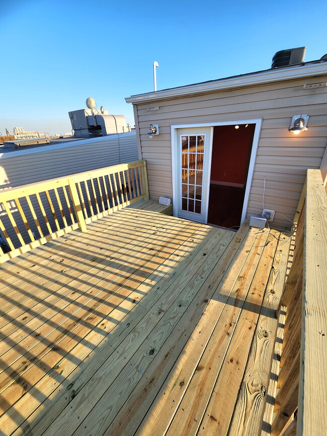 Building Photo - 444 E Fort Ave