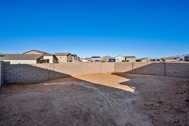 Building Photo - 6330 S Crescent Peak Dr