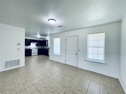 Building Photo - 473837 E 1117 Rd