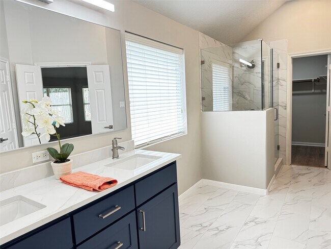 Building Photo - 18747 Candle Park Dr