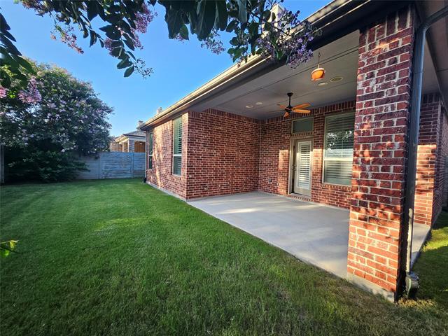 Building Photo - 713 Fenceline Dr