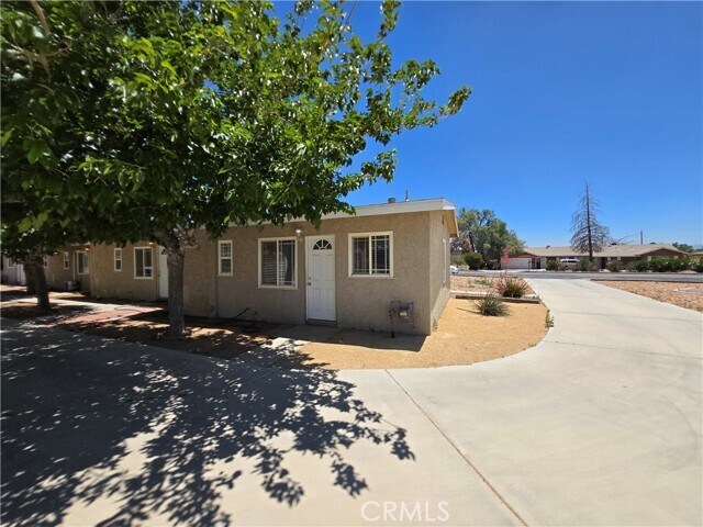Building Photo - 16340 Villa Dr