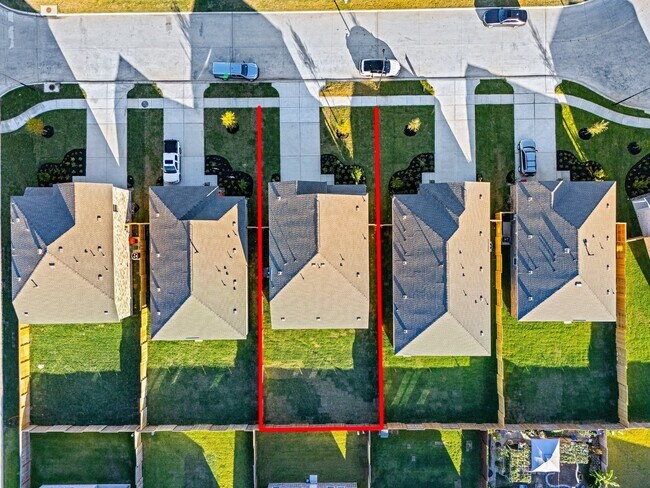 Building Photo - 16615 Rolling Hillside Wy