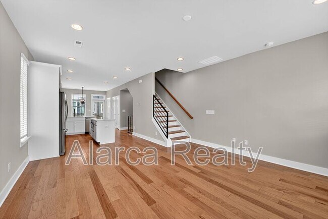 Building Photo - 2123 Bryant Park Dr