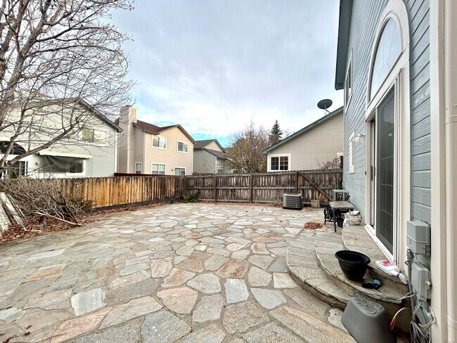 Building Photo - Looking for a Quality tenant who Appreciates a Gourmet Kitchen