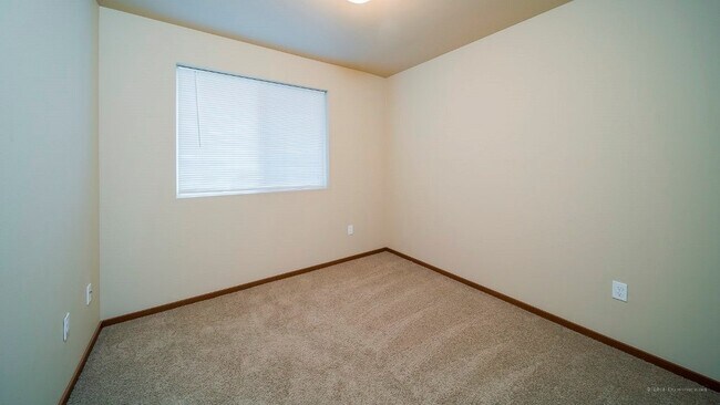 Building Photo - 10323 67th Ave NE