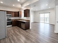 Building Photo - Spacious 3-Bedroom Condo with Garage in Saratoga Springs