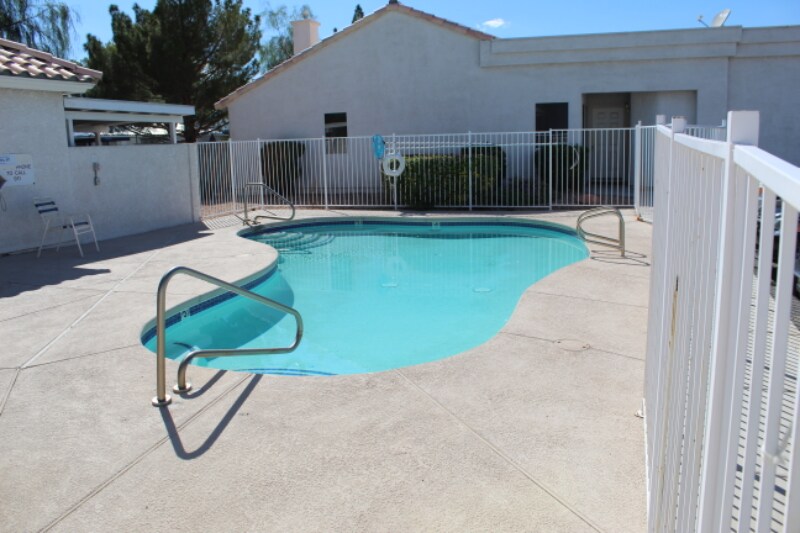 Building Photo - 6405 Blue Blossom Dr