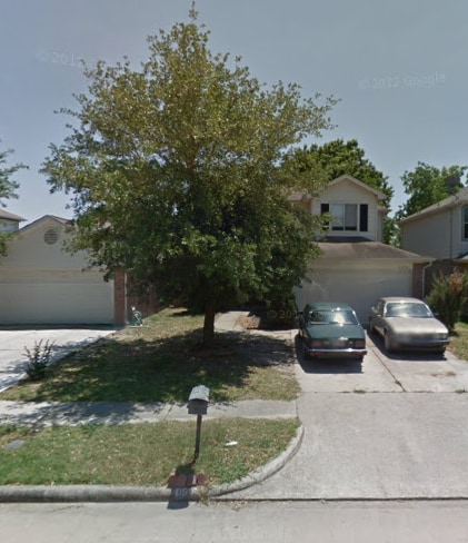 Primary Photo - 906 Oak W Dr