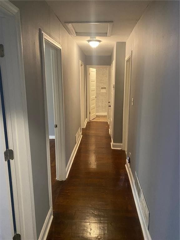 Building Photo - 336 Simpson Terrace NW