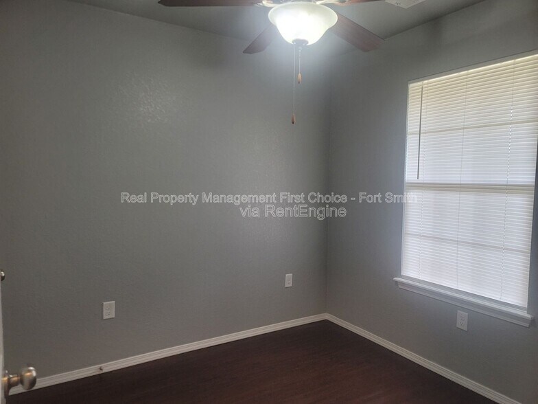 Building Photo - 2021 Ingalls Ln