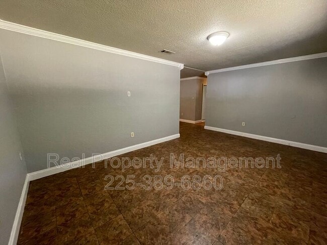 Building Photo - 2351 Sweetleaf St