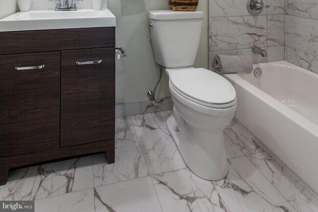 Building Photo - 1533 Parrish St