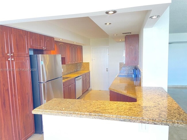 Building Photo - 1890 S Ocean Dr