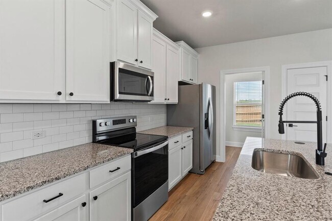 Building Photo - 9509 Demure Dr