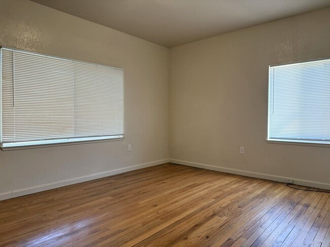Building Photo - Cozy 3 bedroom/1 bath for rent