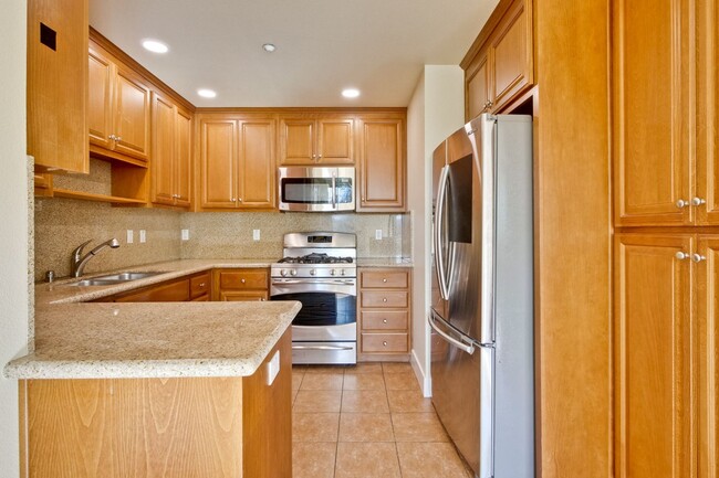 Building Photo - 3-Bed, 3-Bath Home in Sunnyvale near Seven...