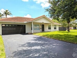 Building Photo - 10680 NW 6th Ct