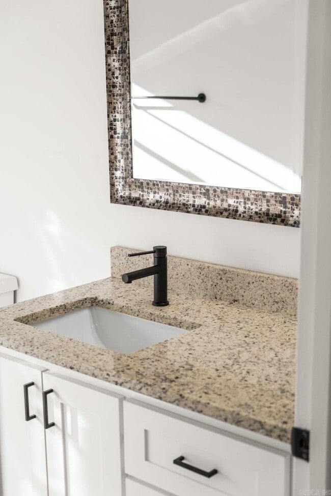 Building Photo - 26 Frostwood Dr